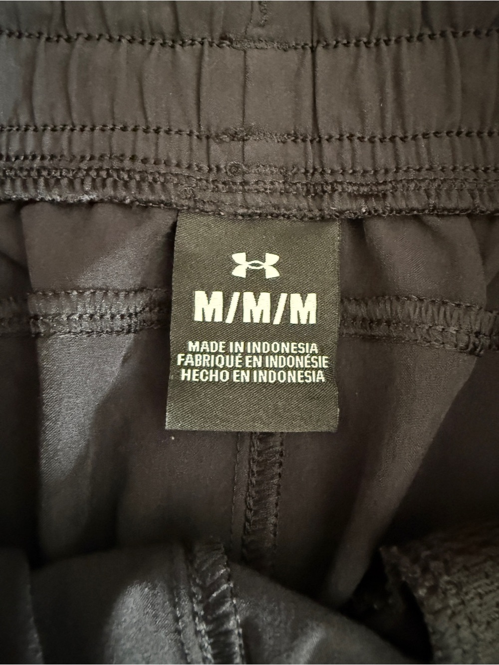 Under Armour Women's Black Elastic Waist Gym Shorts - Picture 3 of 7